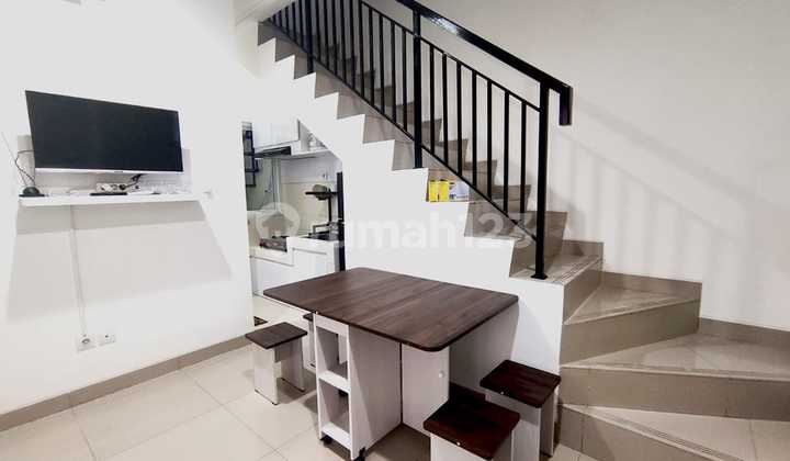 Dijual Rumah Minimalis 3 Lantai Hook Furnished di Omaha Village. Dnaefpro 2