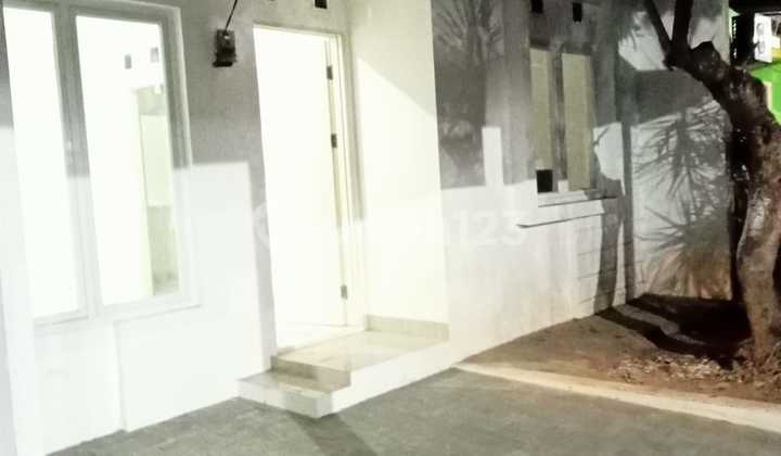 Dijual Rumah Bagus di Graha Raya Celesta Blok J, Tangsel. Ita Efa Dijual Rumah Bagus di Graha Raya Celesta Blok J, Tangsel. Ita Efa