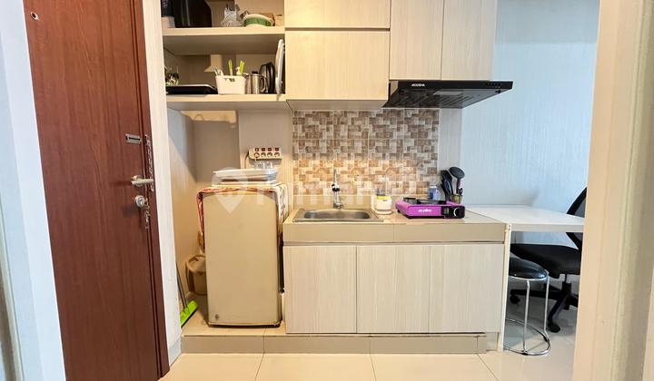 For Sale Parkland Avenue BSD Apartment 2BR. Frnt Efb
