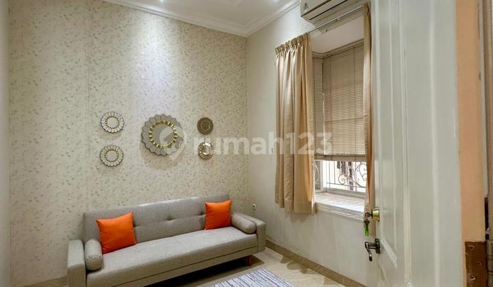 Disewakan Rumah Cantik di Komplek Puri Perdana, Jakarta Barat Disewakan Rumah Cantik di Komplek Puri Perdana, Jakarta Barat