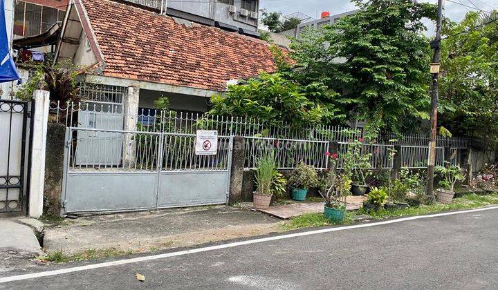 Dijual Rumah Tua Hitung Tanah di Roxy, Jakarta Pusat 1