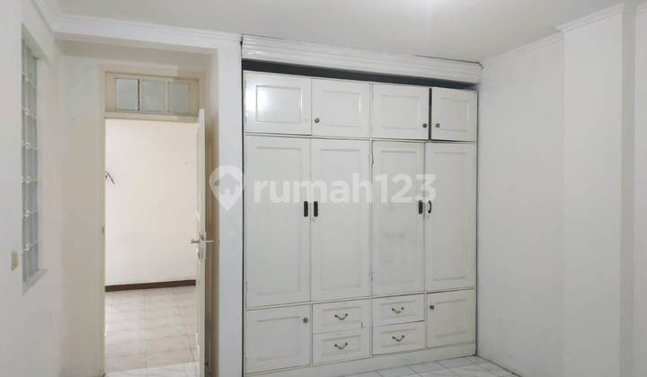 Rumah Strategis di Cideng, 2 Lantai - Jakarta Pusat 2