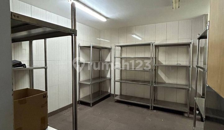 Dijual Gedung di Tanjung Duren,