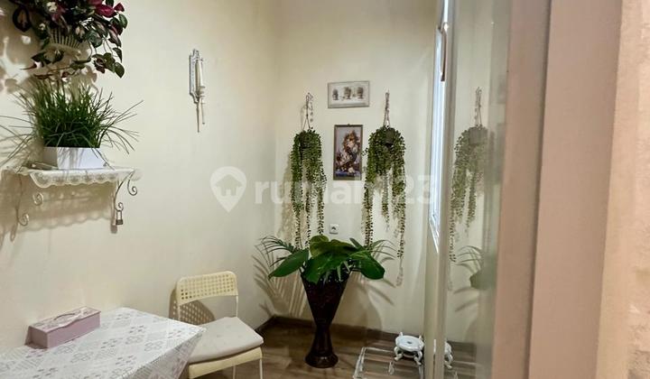 Disewakan Rumah Cantik di  Komplek Puri Perdana, Jakarta Barat 2
