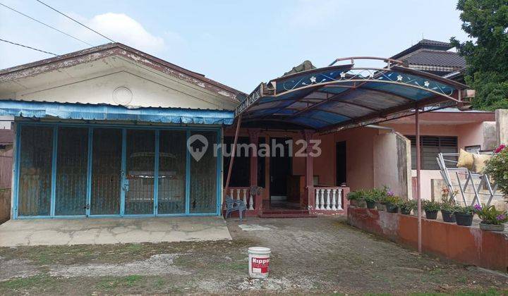 Rumah Bagus Semi Furnished SHM Lahan Luas 2