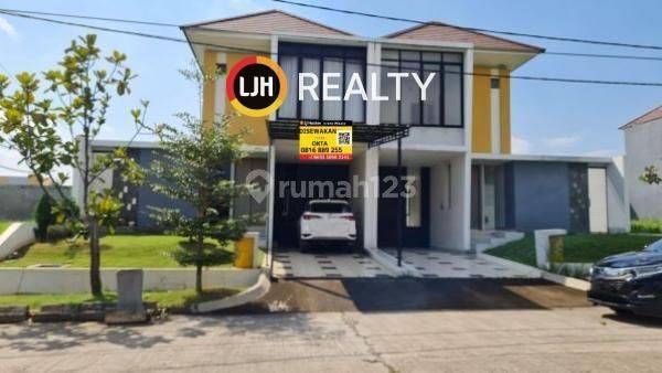  Rumah Siap Huni 2 Lantai, 4 Kamar Tidur Furnished Lokasi Strategis, 7 Menit Menuju Gerbang Tol Cibatu, di Lippo Cikarang 1