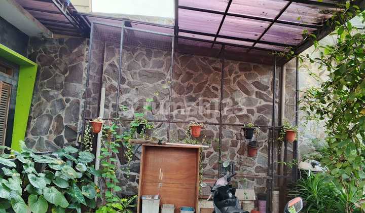 Di ******** Dan.kostsan Di Harapan Jaya Rumah 2