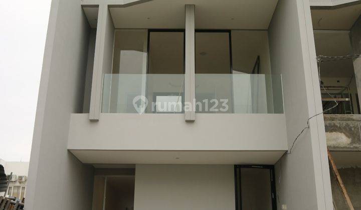 Jual Rumah Baru Dian Istana Wiyung 1