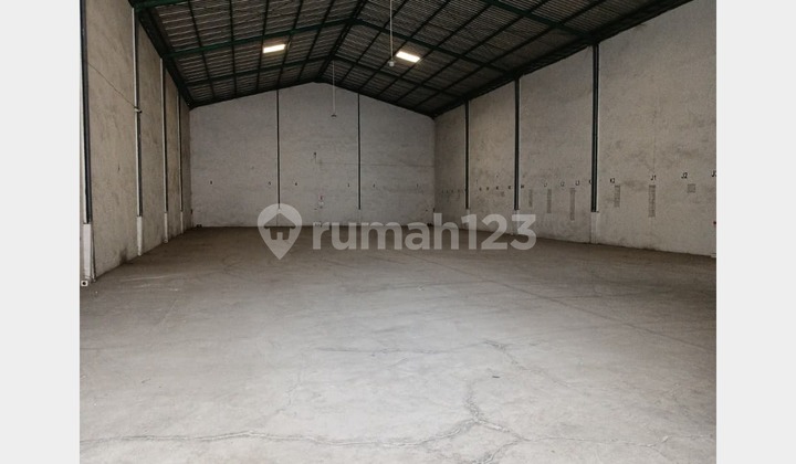 2 Unit Gudang Siap Pakai Berjajar di Sinar Buduran Sidoarjo