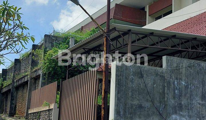 Rumah 2 Lantai Seperti Villa Di Bandungan  Mewah Bangunan Kuat Anti Banjir 1000% View Laut Bandara Pelabuhan Luas Buanyak Kamarnya Dan Besar-Besar Semarang Atas Manyaran Semarang Barat 1