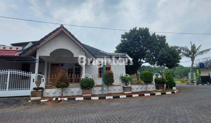 Rumah Hoek Dekat Undip Srondol Bumi Indah Semarang Selatan 2