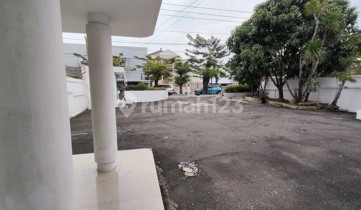 Ruang Usaha 2 Lantai Bangunan Unik Ex Bank Strategis Gajahmada Semarang 2