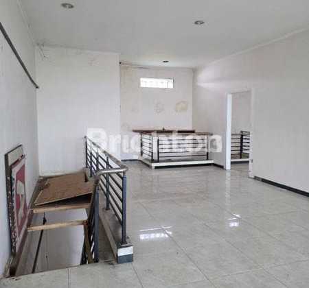 3-Storey Row House, 3 Units in a Row, Plong Plongan, West Semarang 2