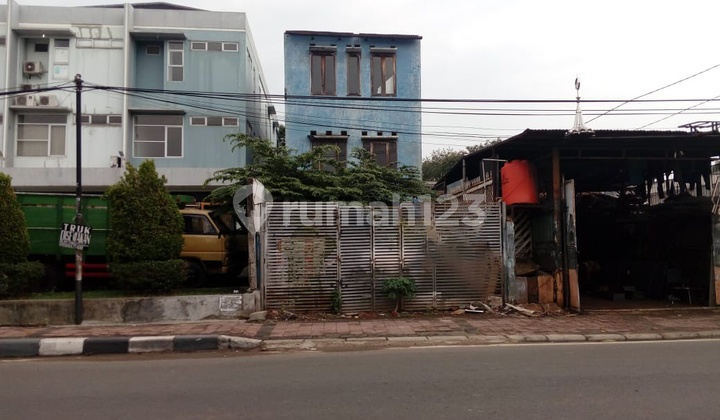 Strategic 3-Story Shop House in RC Veteran, South Jakarta 2