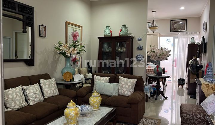 1-Story Minimalist House in Bukit Nusa Indah 2