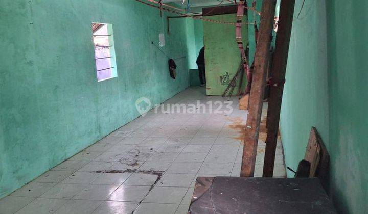 Dijual Rumah di Jembatan Besi VI, Cocok untuk dijadikan Ruang Usaha Konveksi dan lainya 1