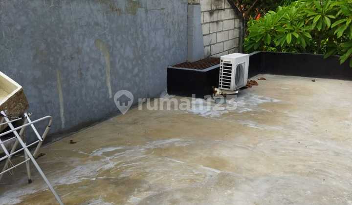 Rumah 3 Lantai di Cluster Eldora Graha Raya 2