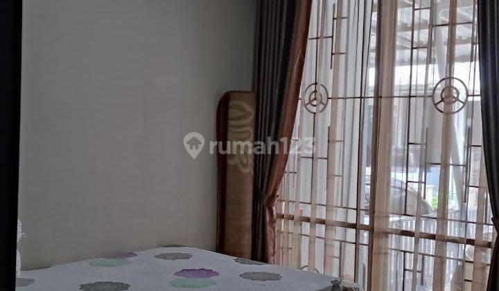 Dijual Rumah 2 Lantai Siap Huni di Viola Residence Graha Raya 2