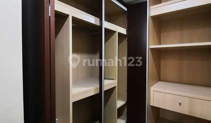 Apartment Pakubuwono View 3 BR Bagus Furnished 2