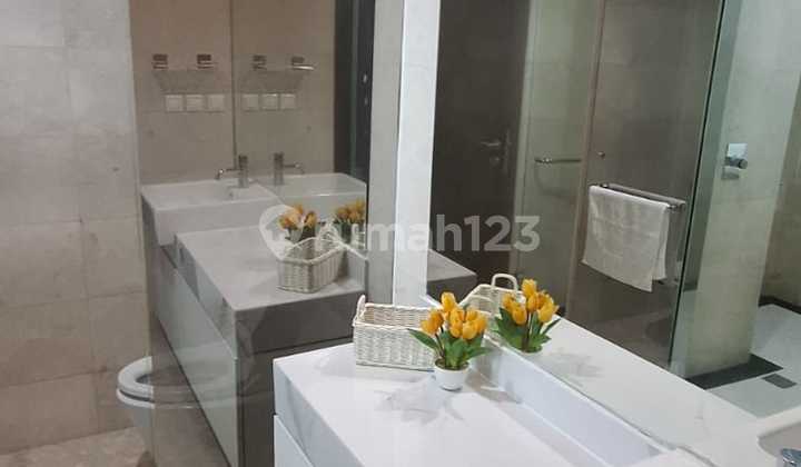 Apartment Kemang Village 3+1 BR Bagus Furnished 2