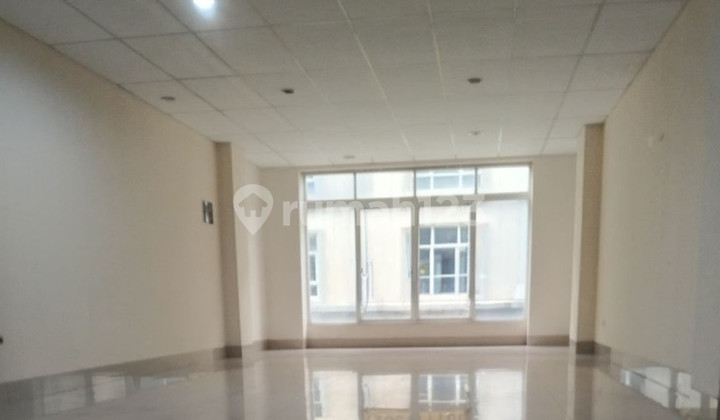 Business Park Kebun Jeruk Meruya Ruko dengan Lift