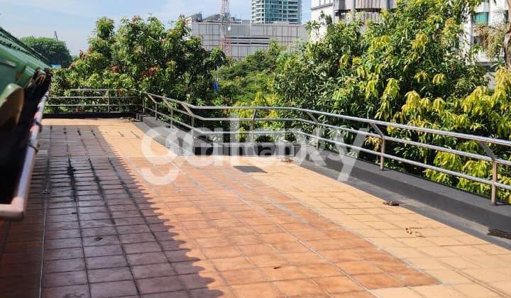 Rumah di Jalan Boulevard Puri Indah 2