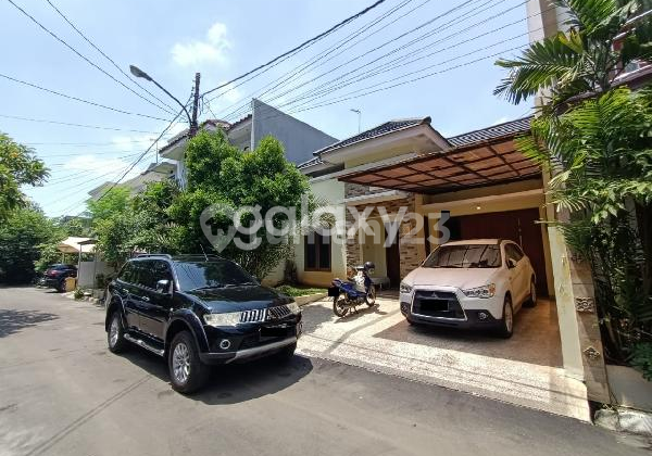 Rumah Siap Huni di Ome Regency Mampang