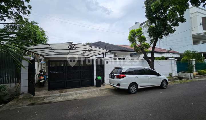 Disewakan Rumah Bagus di Kebayoran Baru Jakarta Selatan