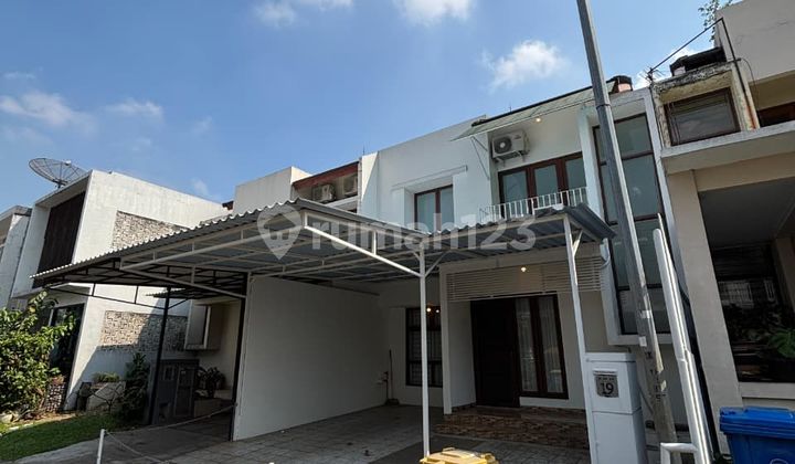 Rumah Bagus di Emerald Bintaro, Tangerang Selatan 2