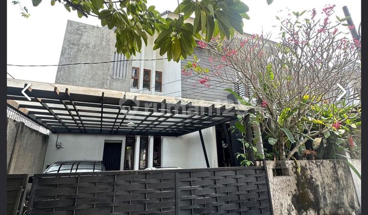 Rumah Bagus 2 lantai di Bintaro, Tangerang Selatan