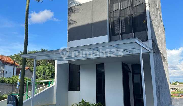 Nice House in Candela Residence, Kemini Raya Street, Pondok Cabe 2