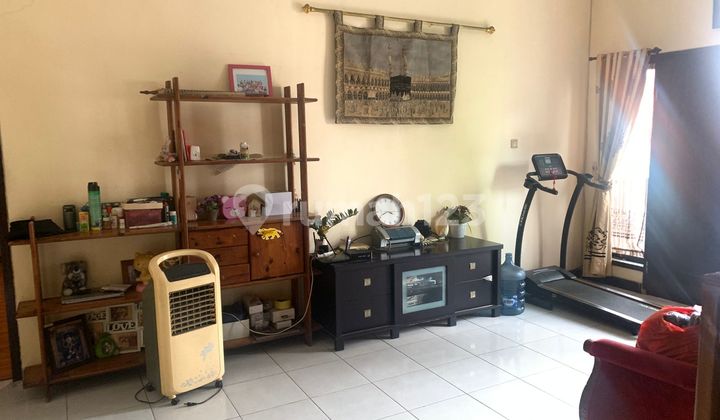 Rumah Bagus 2 lantai di Sektor 3 Bintaro, Tangerang Selatan 2