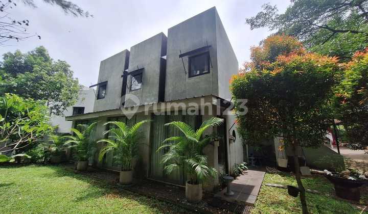 Rumah Bagus 2 Lantai di Veteran, Jakarta Selatan