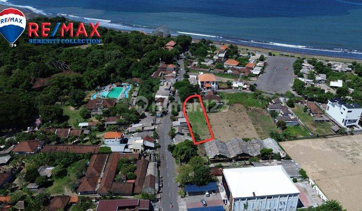 Land on the edge of Padang Galak Sanur East Denpasar Main Street 1