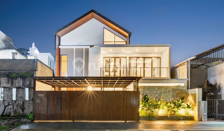 Dijual Villa Eksklusif di Jalan Muding Indah