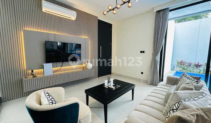 Luxury Modern Minimalist Villa in Canggu Berawa Area