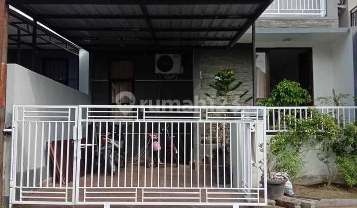 Griya Taman 2-Story House Jimbaran Badung