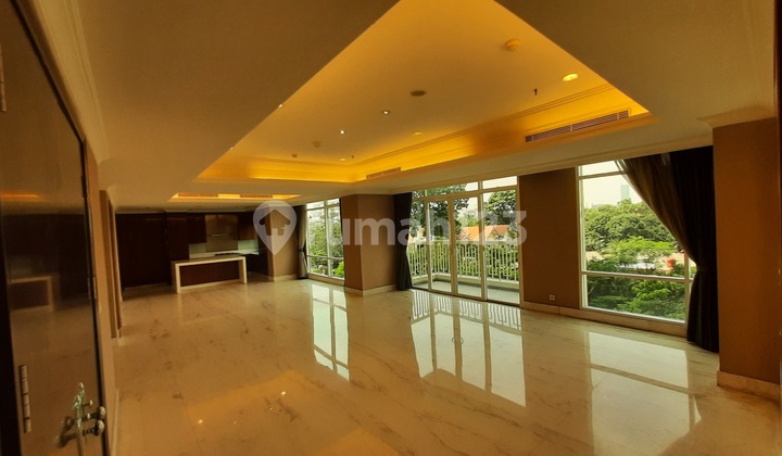 Apartment 5 BR Bagus Semi Furnished Jakarta Selatan Apartment 5 BR Bagus Semi Furnished Jakarta Selatan