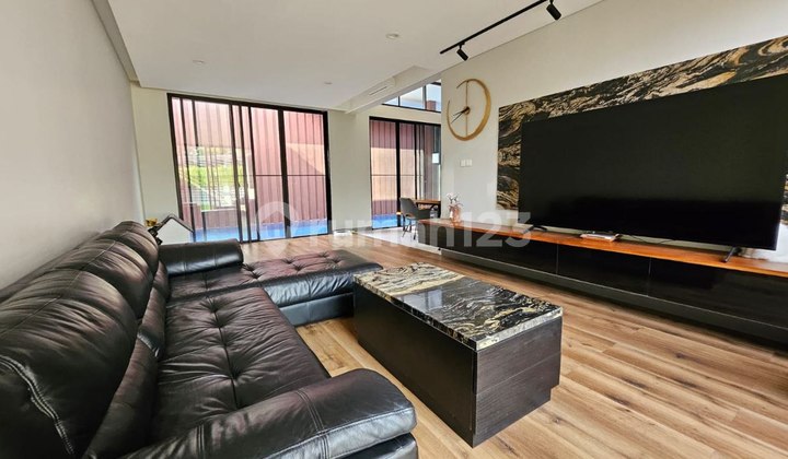 JUAL Rumah Design Elegant with Pool bonus systerm Filter Air RO