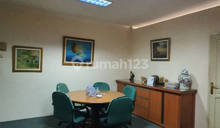 FOR SALE 5-Storey Shop House in Cikini, Strategic Location in Front of Main Road 2