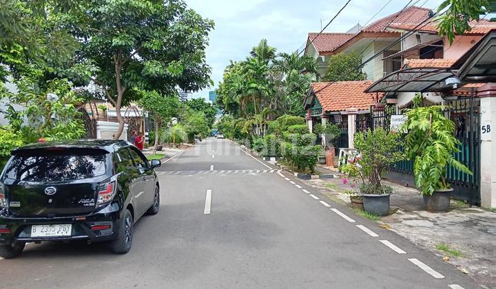 House Needs Minimal Renovation SHM Cempaka Putih, Central Jakarta 2