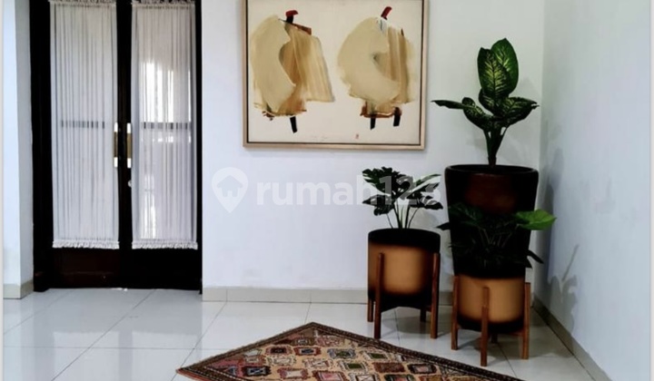 DIJUAL RUMAH HALAMAN LUAS COCOK UNTUK KANTOR  2