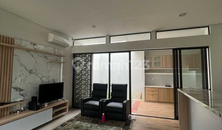 Rumah Bagus Semi Furnished Cluster Flora Type Freya Summarecon Bandung