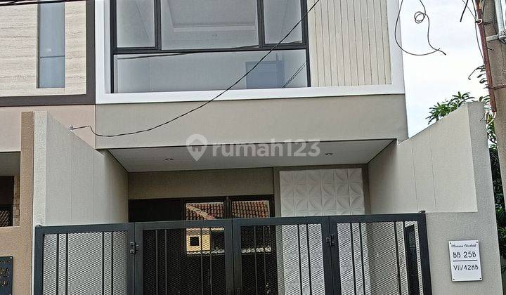 Rumah 2 Lantai Shm Baru Selatan Di Nirwana Eksekutif Blok Bb 1