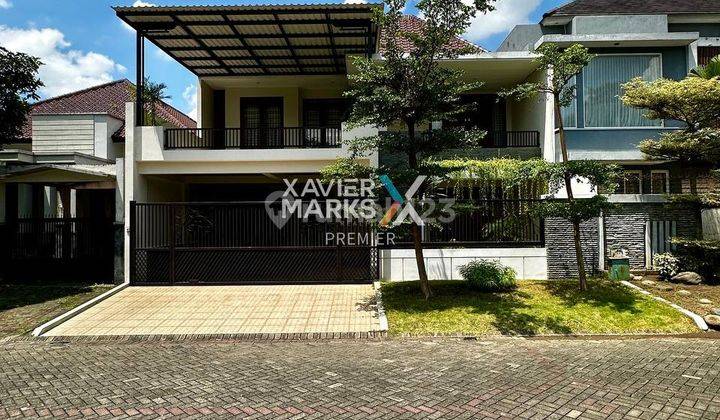 Rumah Premium Modern Tropis Full Furnished di Araya Malang 2