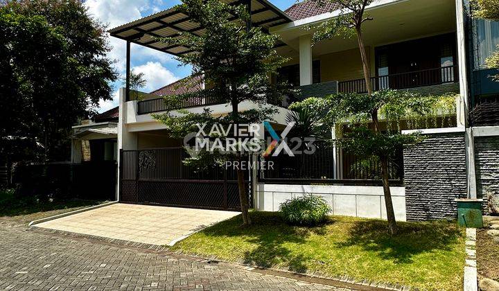 Rumah Premium Modern Tropis Full Furnished di Araya Malang 1