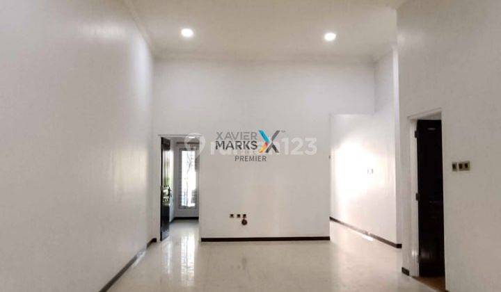 Rumah Semi Furnish Baru Renovasi di Pondok Blimbing Indah Malang 2