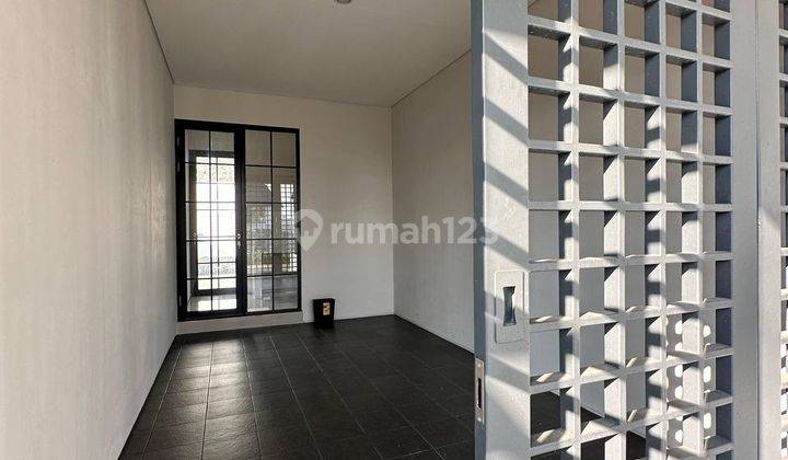 garasi/carport rumah baru view terbaik di