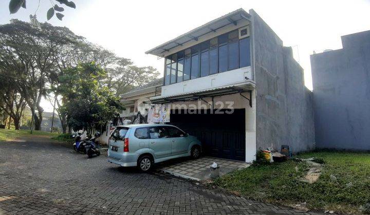 Rumah + Ruang Usaha Araya Malang, Hook Dekat Binus 2