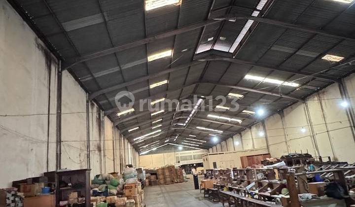 Active Factory Strategic Location in Bandulan Malang